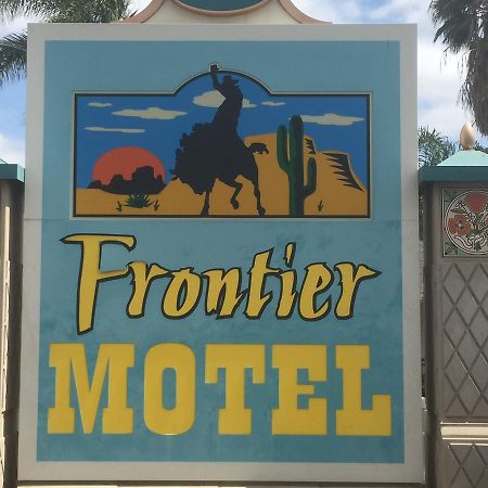 Frontier Motel Anaheim Exterior photo