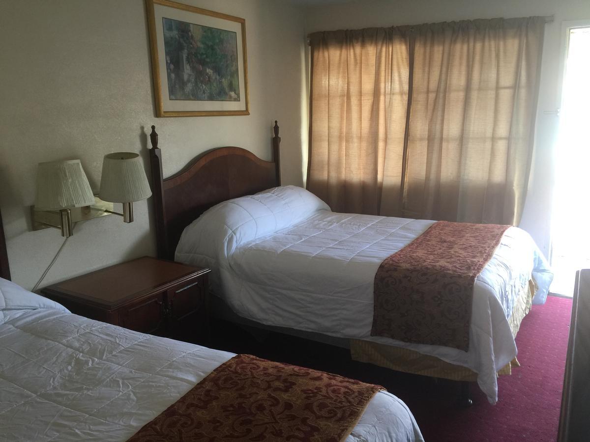 Frontier Motel Anaheim Exterior photo
