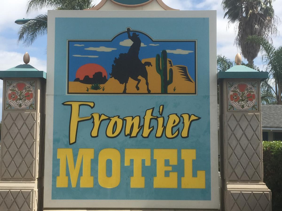 Frontier Motel Anaheim Exterior photo