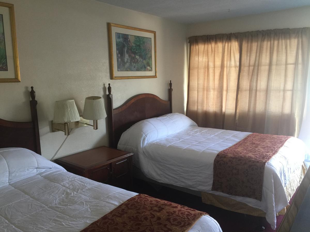 Frontier Motel Anaheim Exterior photo