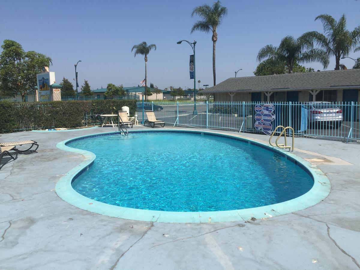Frontier Motel Anaheim Exterior photo